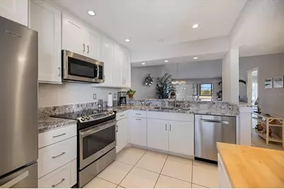 668 Bird Bay Circle #17, Venice, FL 34285 - Photo 3