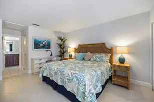 668 Bird Bay Cir, Venice, FL 34285 - Photo 19