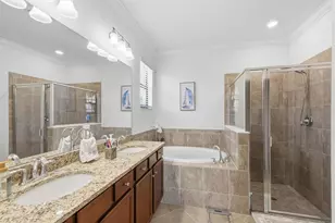 10475 Medjool Dr, Venice, FL 34293 - Photo 9