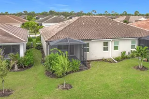 11682 Sistine Ln, Venice, FL 34293 - Photo 5