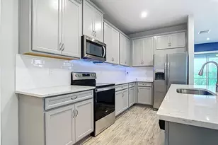 11682 Sistine Ln, Venice, FL 34293 - Photo 13
