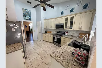 549 Warwick Lane, Venice, FL 34293 - Photo 3