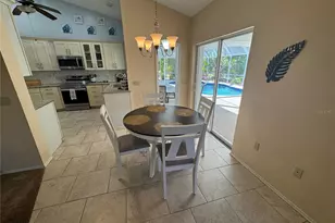 549 Warwick Ln, Venice, FL 34293 - Photo 9