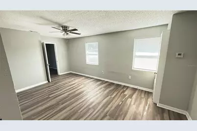 806 E Robles Street, Tampa, FL 33602 - Photo 5