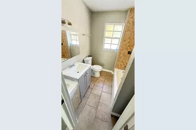 806 E Robles Street, Tampa, FL 33602 - Photo 7