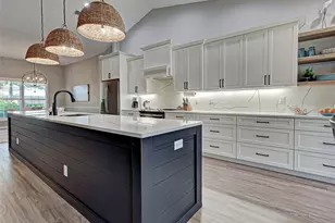 1510 Belfry Dr, Venice, FL 34292 - Photo 15