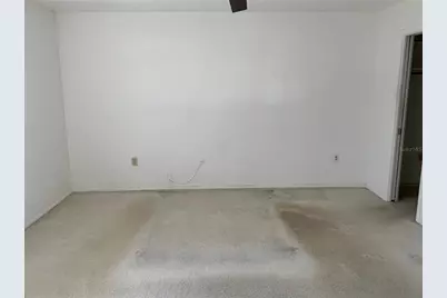 3318 Village Green Drive #823, Sarasota, FL 34239 - Photo 15