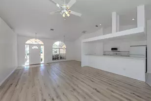 123 Venice Palms Blvd, Venice, FL 34292 - Photo 11