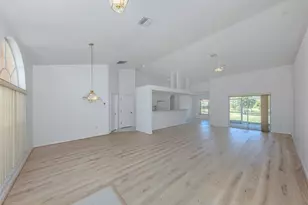 123 Venice Palms Blvd, Venice, FL 34292 - Photo 3