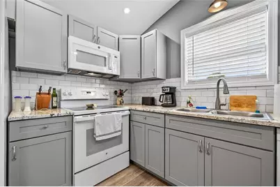 204 Crown Point Drive, Nokomis, FL 34275 - Photo 19