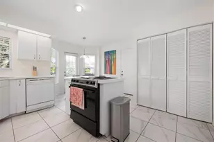 733 Brightside Crescent Dr, Venice, FL 34293 - Photo 19