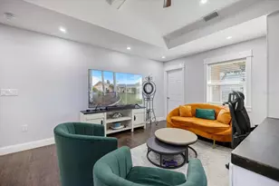 1627 Del Monte Ct, Venice, FL 34293 - Photo 17