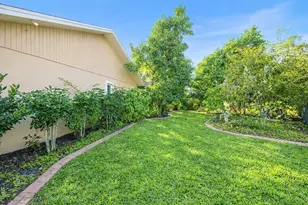 1627 Del Monte Ct, Venice, FL 34293 - Photo 41