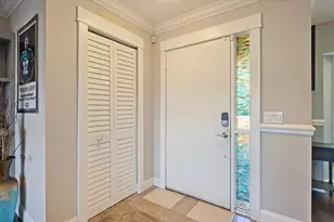 1627 Del Monte Ct, Venice, FL 34293 - Photo 5