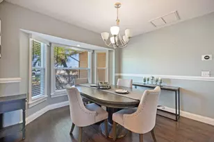 1627 Del Monte Ct, Venice, FL 34293 - Photo 9