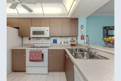 818 Wexford Boulevard #818, Venice, FL 34293 - Photo 7