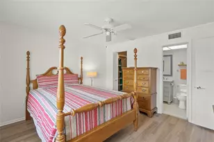 708 Tamiami Trail S, Venice, FL 34285 - Photo 11