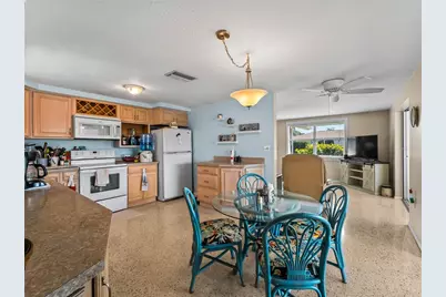 896 S Venice Boulevard, Venice, FL 34293 - Photo 13