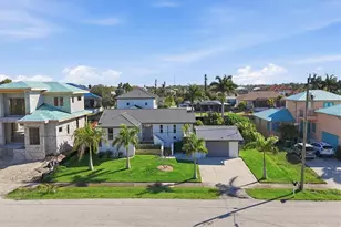 217 Bangsberg Rd SE, Port Charlotte, FL 33952 - Photo 5