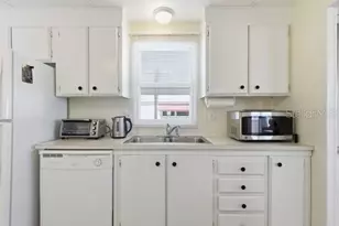 499 Longwood Dr, Venice, FL 34285 - Photo 11