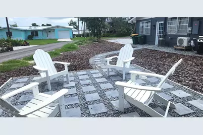 4090 Pelican Shores Circle, Englewood, FL 34223 - Photo 7