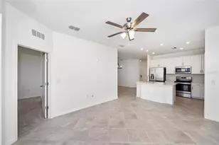12180 Wellen Golf St, Venice, FL 34293 - Photo 17