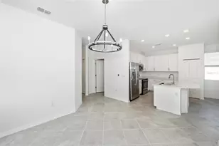12180 Wellen Golf St, Venice, FL 34293 - Photo 7