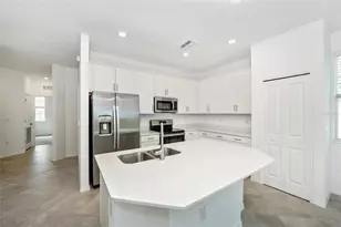 12180 Wellen Golf St, Venice, FL 34293 - Photo 9