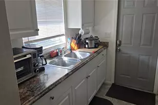 5723 12th St E, Bradenton, FL 34203 - Photo 11