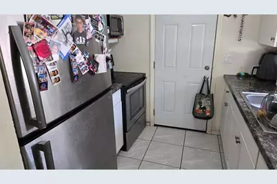 5723 12th Street E, Bradenton, FL 34203 - Photo 3