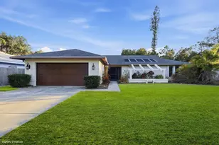 3978 Helene St, Sarasota, FL 34233 - Photo 3