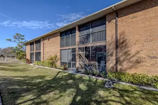 217 Airport Ave W, Venice, FL 34285 - Photo 3