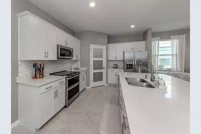 11450 Burgundy Drive, Venice, FL 34293 - Photo 31