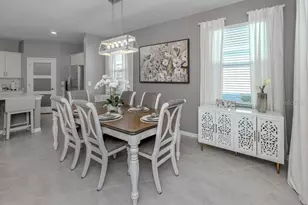 11450 Burgundy Dr, Venice, FL 34293 - Photo 9