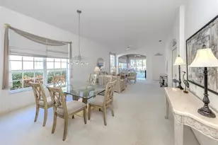 812 Montrose Dr, Venice, FL 34293 - Photo 5