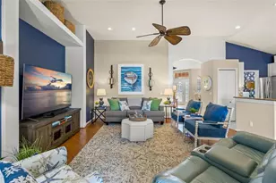 805 Derbyshire Dr, Venice, FL 34285 - Photo 13