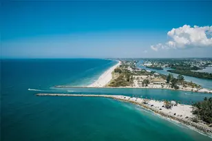 805 Derbyshire Dr, Venice, FL 34285 - Photo 41