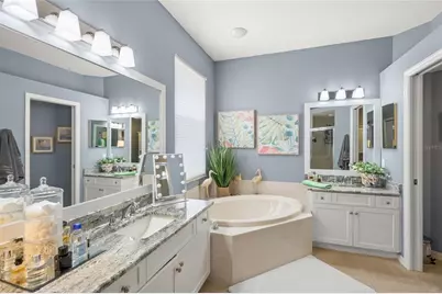 805 Derbyshire Drive, Venice, FL 34285 - Photo 21