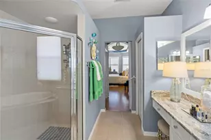 805 Derbyshire Dr, Venice, FL 34285 - Photo 23