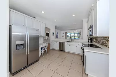 11610 Dancing River Drive, Venice, FL 34292 - Photo 9