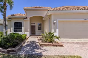11610 Dancing River Dr, Venice, FL 34292 - Photo 3