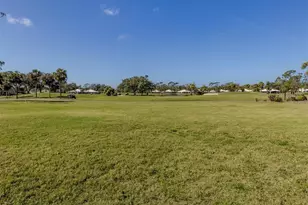 435 Cerromar Ln, Venice, FL 34293 - Photo 25