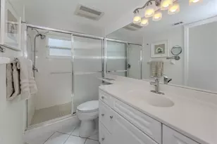 435 Cerromar Ln, Venice, FL 34293 - Photo 17