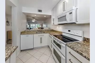 435 Cerromar Lane #326, Venice, FL 34293 - Photo 5