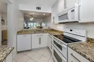 435 Cerromar Ln, Venice, FL 34293 - Photo 5