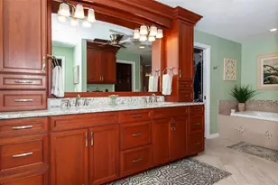 810 Carnoustie Dr, Venice, FL 34293 - Photo 41