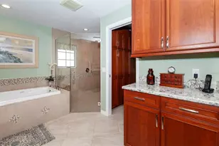 810 Carnoustie Dr, Venice, FL 34293 - Photo 43