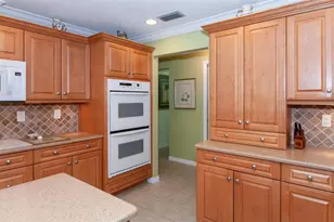 810 Carnoustie Dr, Venice, FL 34293 - Photo 25