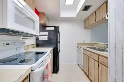 1999 Kings Highway #133C, Punta Gorda, FL 33980 - Photo 7