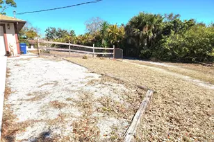 2331 Mission Valley Blvd, Nokomis, FL 34275 - Photo 3